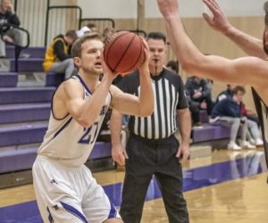 Weekend sports update: Alpine skiing returns, women’s basketball wins both games